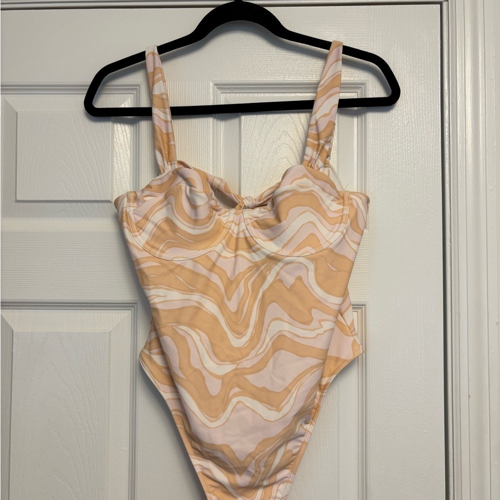 Abercrombie & Fitch Peach Swirl Pleated Strap Underwire One Piece Swimsuit - Picture 10 of 11